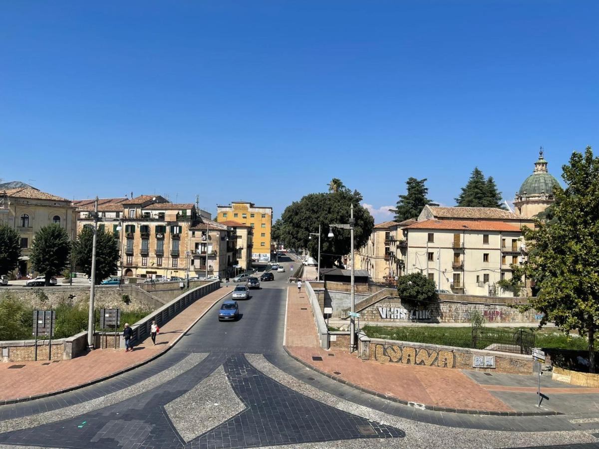 B & B Arcobaleno Cosenza Exterior photo